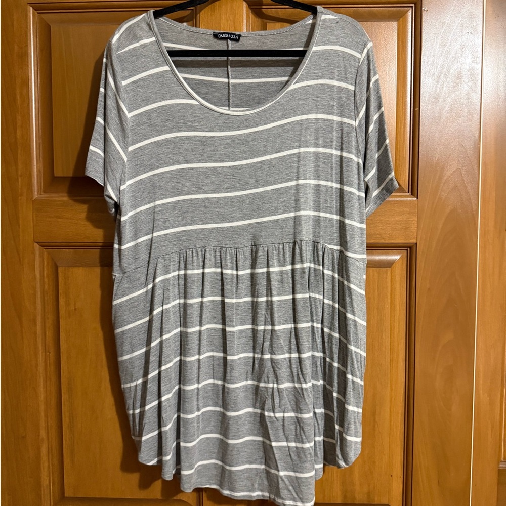 HEIMISH USA Gray and White Striped Tunic. PTP 22. Very light weight and stretchy